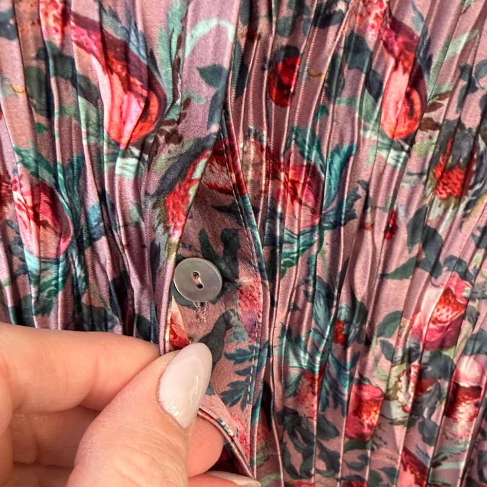 Vince Berry Blooms Pink Multicolor Floral Pleated Blouse Small - Picture 6 of 11